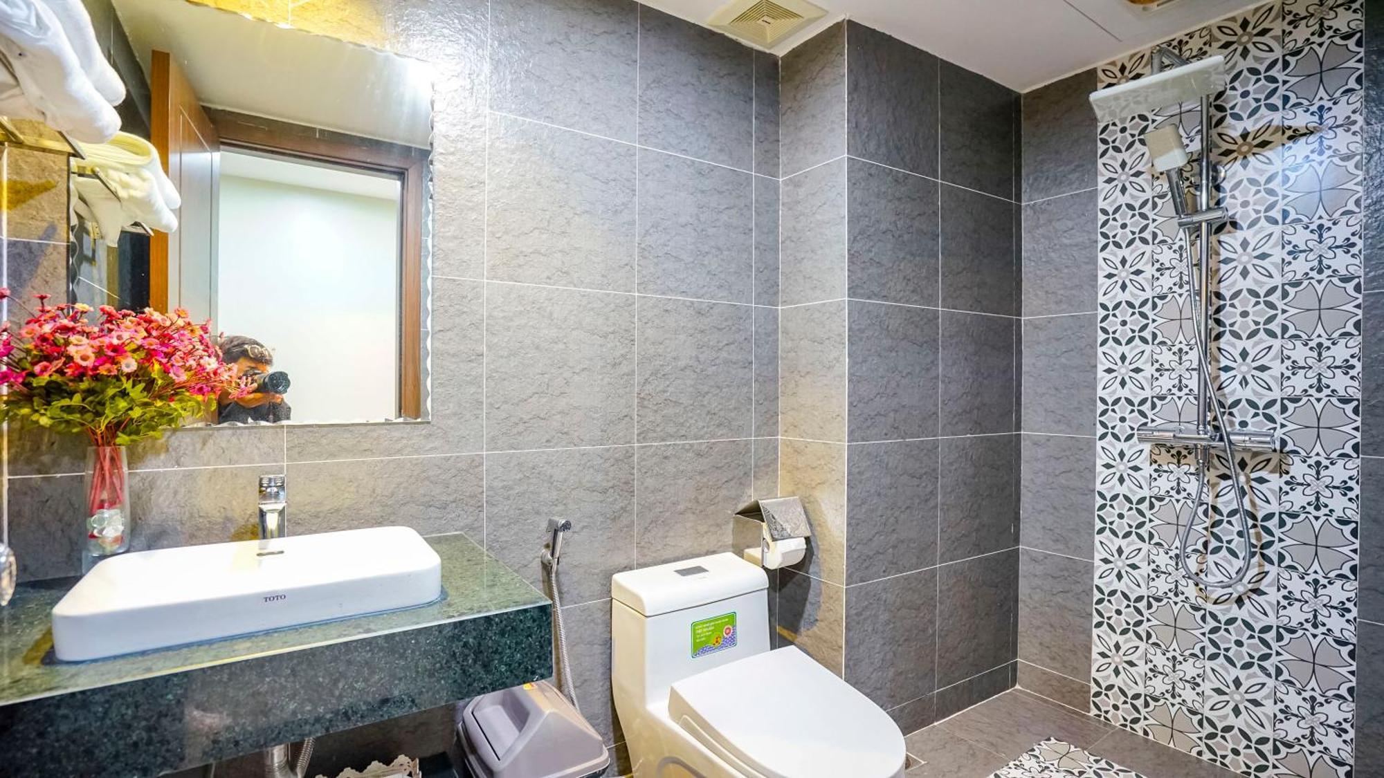Hanoi Ben'S Apartment And Hotel Екстериор снимка